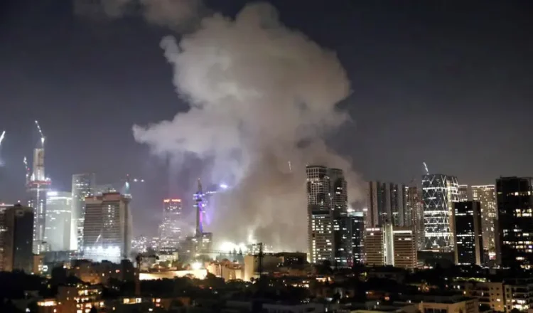 Iran Lancarkan Serangan Balasan, Puluhan Rudal Hantam Israel