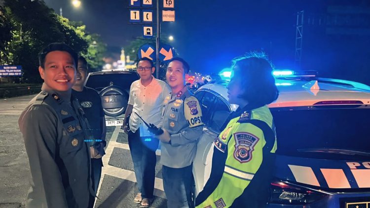 Kapolres Purwakarta Pimpin Langsung Pencegahan ODOL di Tol Purbaleunyi