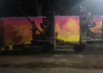 Proses Revitalisasi Gapura Bali di Ertepapat Dikebut Siang dan Malam