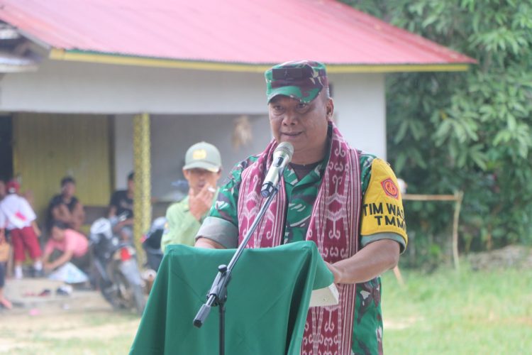 Kepala Desa Sungai Pengga Apresiasi TMMD Kodim 1205 Sintang, Sampaikan Terima Kasih dan Harapan Untuk Jaringan Internet