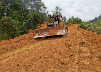 Pembukaan Jalan TMMD KE-125 KODIM 1205/Sintang Hampir Rampung, Namun Terkendala Hujan