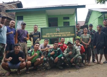 Rehab RTLH TMMD ke-125 Kodim 1205/Sintang Rampung, Bu Langur Bersyukur dan Ucapkan Terima Kasih
