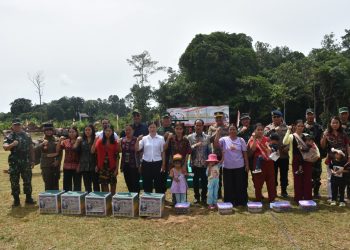 Bakti Sosial Meriahkan Penutupan TMMD ke-125 Kodim 1205/Sintang