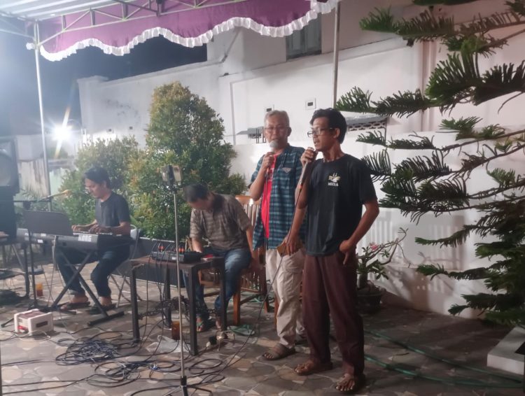Hiburan Musik Sederhana RW 03 Kuncen Sidodadi : Cermin Solidaritas dan Gotong Royong Desa