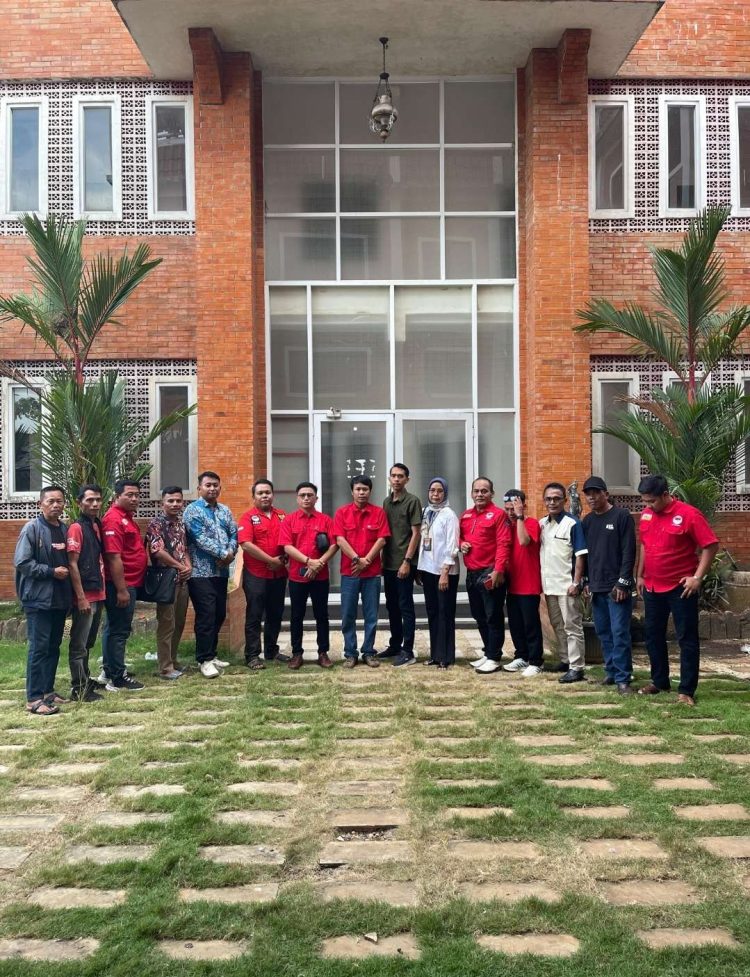 Terima Amanat Sebagai Ketua DPC AWIBB Bekasi Raya,Parman : Komitmen Jalankan Tugas Berdasarkan AD/ART Organisasi