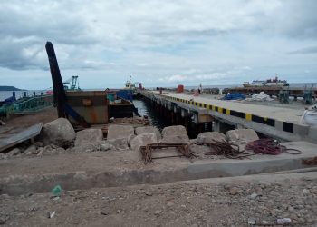 Dermaga Tepa Dalam Perbaikan, Semua Kapal Berlabuh Jangkar Diperkirakan Sampai April 2026