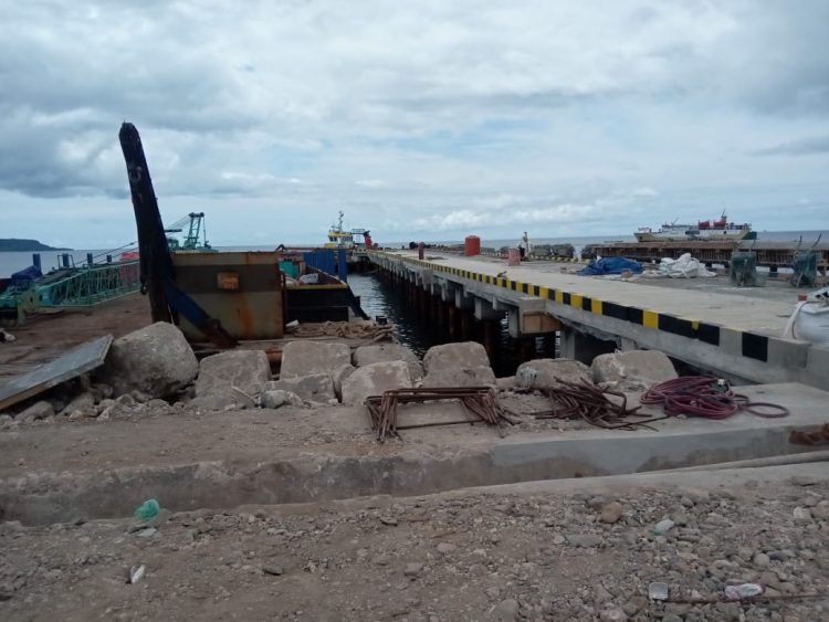 Dermaga Tepa Dalam Perbaikan, Semua Kapal Berlabuh Jangkar Diperkirakan Sampai April 2026