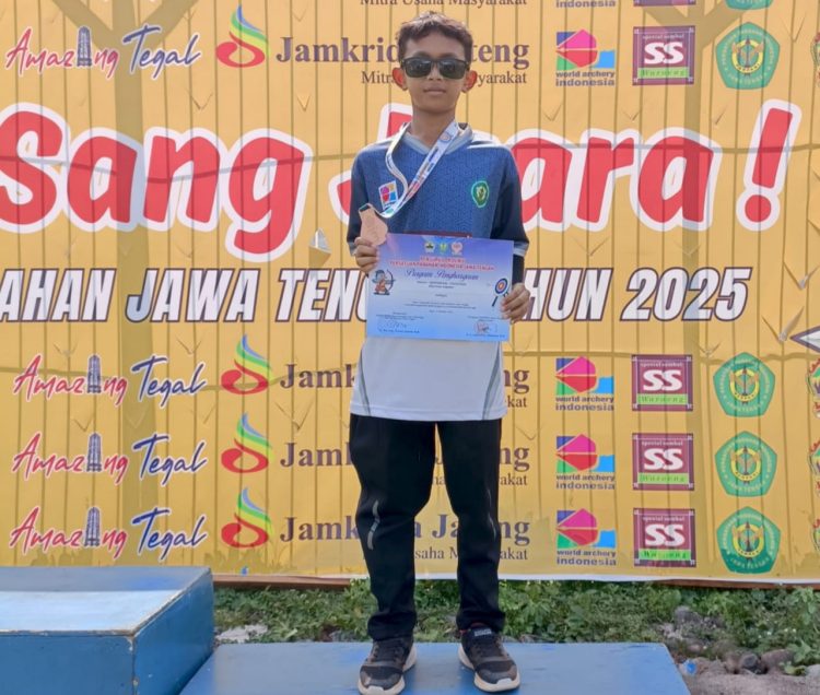 Nabil Dicky Budiono Raih Medali Perunggu di Kejuaraan Panahan Provinsi