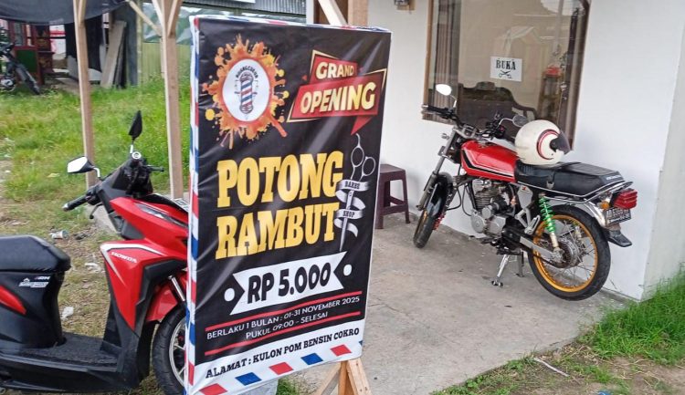 Membaca Strategi Promosi Potong Rambut Miftahul Huda