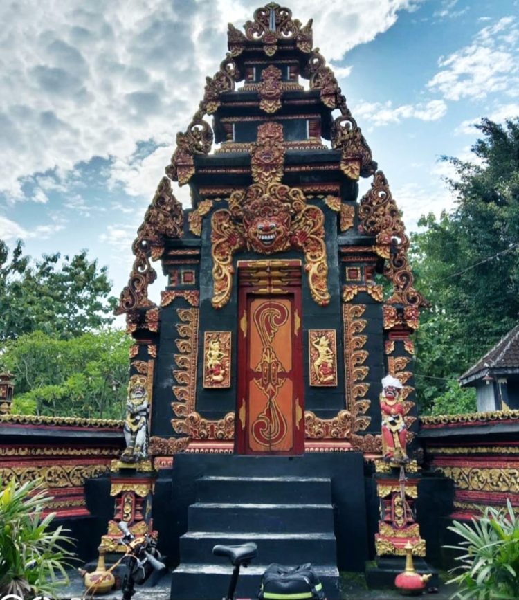 Menjaga Warisan Leluhur: Makna dan Pelaksanaan Piodalan ke-19 Pura Candi Untoroyono