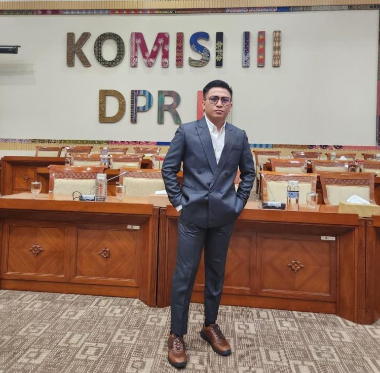 Terkait Penetapan Tersangka OTT Bupati Bekasi oleh KPK, Praktisi Hukum Dr. Weldy Jevis Saleh Angkat Bicara