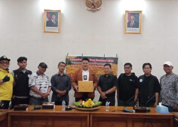 Pers Lokal, Pilar Kemanusiaan dan Demokrasi