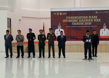 Kepala Staf Kodim 1206/Putussibau Hadiri Upacara Peringatan Hari Otonomi Daerah Ke-30 Tahun 2026
