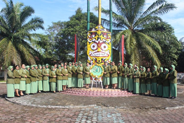 Persit KCK Cabang L Kodim 1206/Putussibau Gelar Ziarah Rombongan dalam Rangka HUT Persit KCK ke-80 Tahun 2026