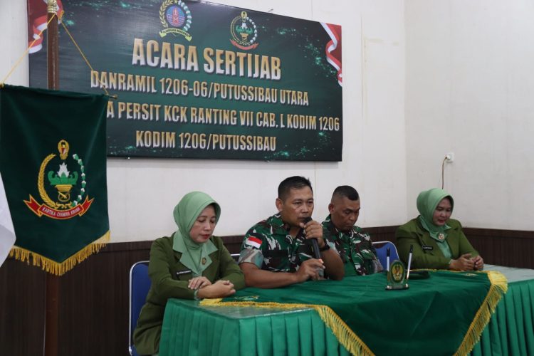 Kasdim 1206/Putussibau Pimpin Acara Sertijab Danramil 1206-06/Putussibau Utara