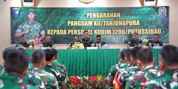 Dalam Rangka Kunjungan Kerja ke Kodim 1206/Putussibau” Pangdam XII/Tanjungpura Berikan Pengarahan Kepada Anggota Kodim
