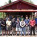 KODIM 1206/Putussibau Perkokoh Sakralitas Kemanunggalan TNI, Dalam Rangka Program Kampung Merah Putih, Bergotong Royong Rehabilitasi Pos Kamling DI Kelurahan Hilir Kantor Bersama Masyarakat