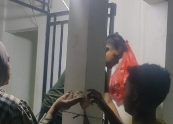 Diduga Disuruh Pegawai Kecamatan Air Putih, Masuk Kamar Mandi Aula Kantor Camat Air Putih Bayar Rp2.000