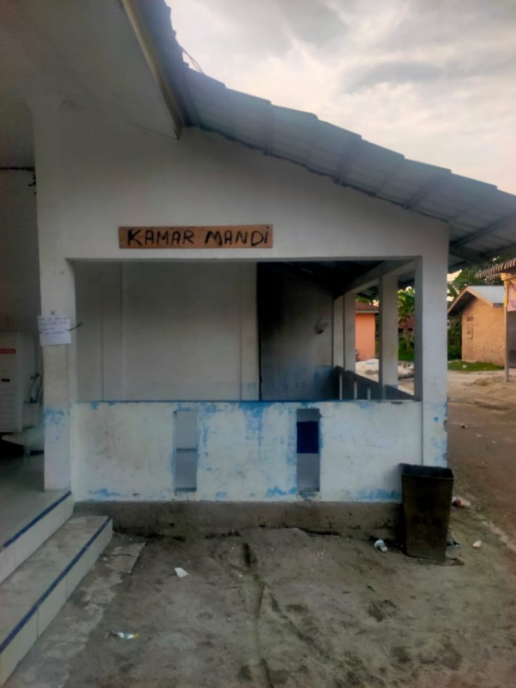 Terkait Dugaan Pungli Kepling V Indra Sakti, Bagian Aset Kantor Camat Air Putih Dituding Tak Bertanggung Jawab atas Aset Kamar Mandi Aula
