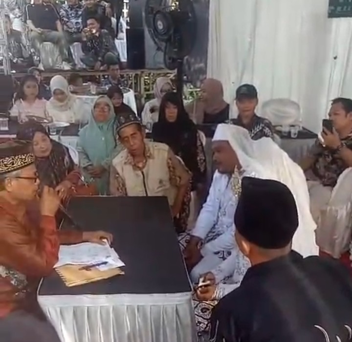 Pernikahan Ananda Syifa Ana dan Fajar Asmara Putri Rachman Maulana Digelar Meriah di Cikarang Utara