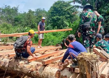 Kejar Target, Satgas TMMD Regtas Ke-129 Kodim 1206/Putussibau Segera Rampungkan Pembangunan Jembatan di Dusun Pala Pintas Temberu