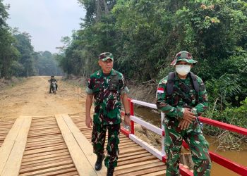 Penutupan TMMD, Irdam XII/Tanjungpura Tinjau Langsung Sasaran Fisik TMMD Regtas Ke-129 Kodim 1206/Putussibau