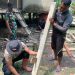 Awal Harapan Baru, Satgas TMMD Regtas Ke-129 Kodim 1206/Putussibau Bongkar RTLH Milik Bapak Dedi Dores di Dusun Kering Limau