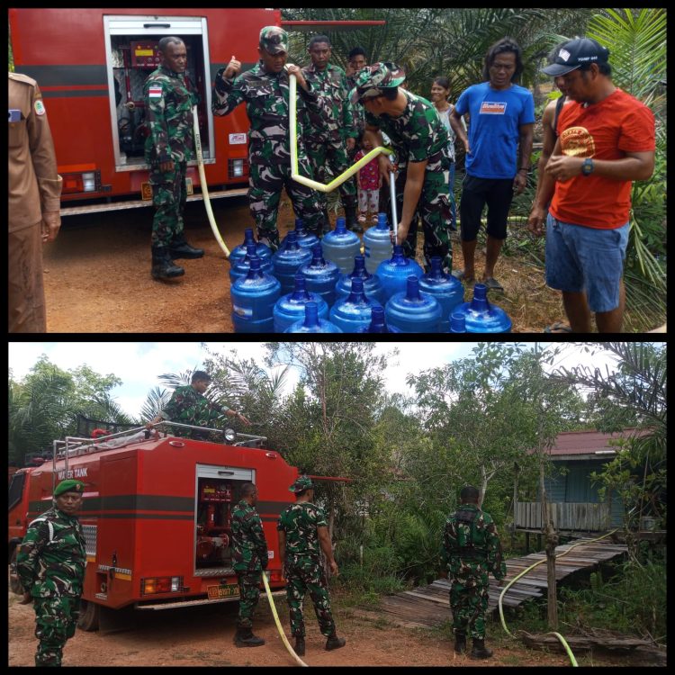 KODIM 1206/PUTUSSIBAU DISTRIBUSIKAN BANTUAN AIR BERSIH UNTUK WARGA TRANS KALIS YANG TERDAMPAK KEKERINGAN 
