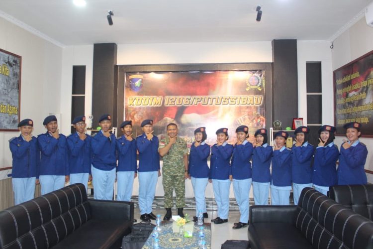 Dandim 1206/Putussibau Berikan Pengarahan Implementasi Dasar Pendidikan Ketarunaan kepada SMA Taruna Bumi Khatulistiwa