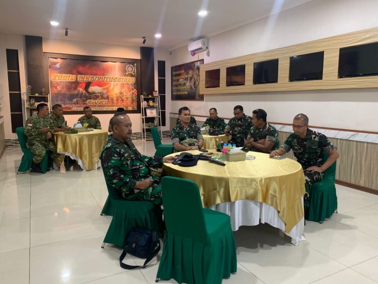 Sosialisasi Pencegahan Karhutla, Tim Penyuluh Pati dan Pamen Mabes TNI Gelombang Kedua Kunjungi Kodim 1206/Putussibau