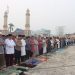 Ikhtiar Bersama Memohon Hujan, Kasdim 1206/Putussibau Hadiri Sholat Istisqa Bersama Tim Penyuluh Karhutla Mabes TNI dan Forkopimda Kapuas Hulu