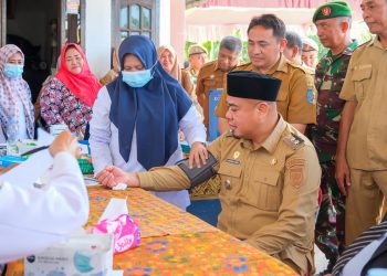 Wakil Bupati Syafrizal Tinjau Program BERLAYAR, Pastikan Pelayanan Publik Hadir Hingga ke Desa
